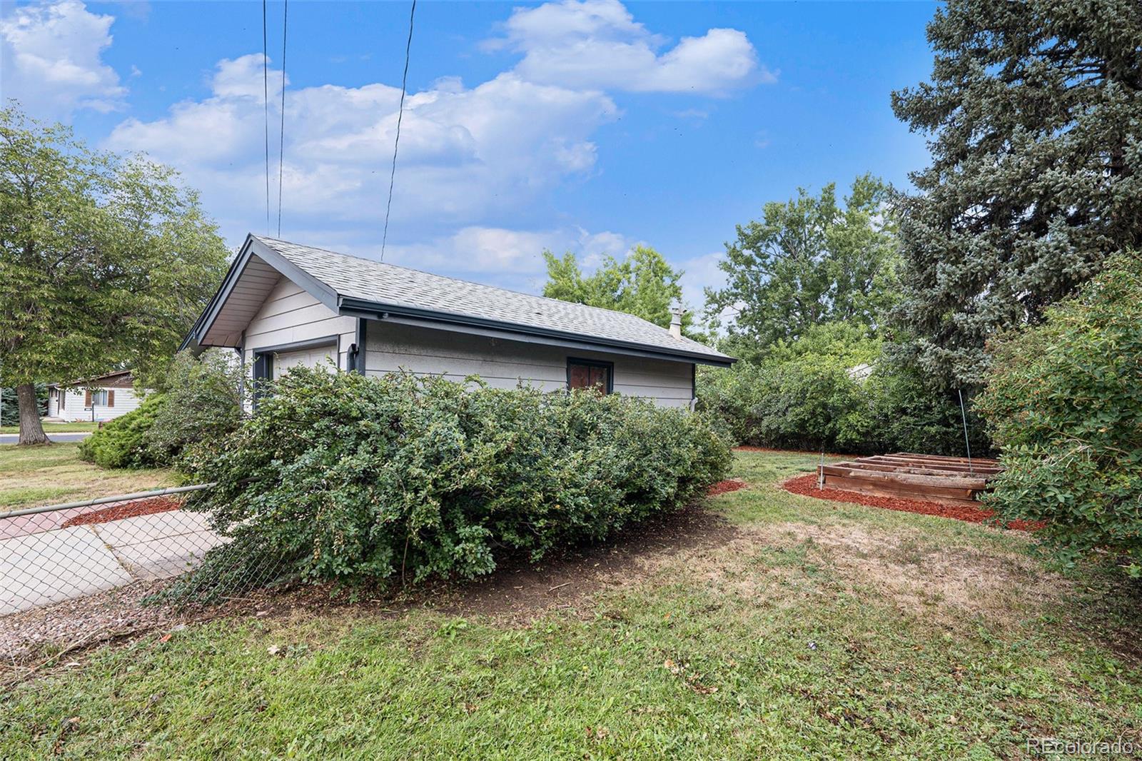 MLS Image #20 for 1694 s elm street,denver, Colorado