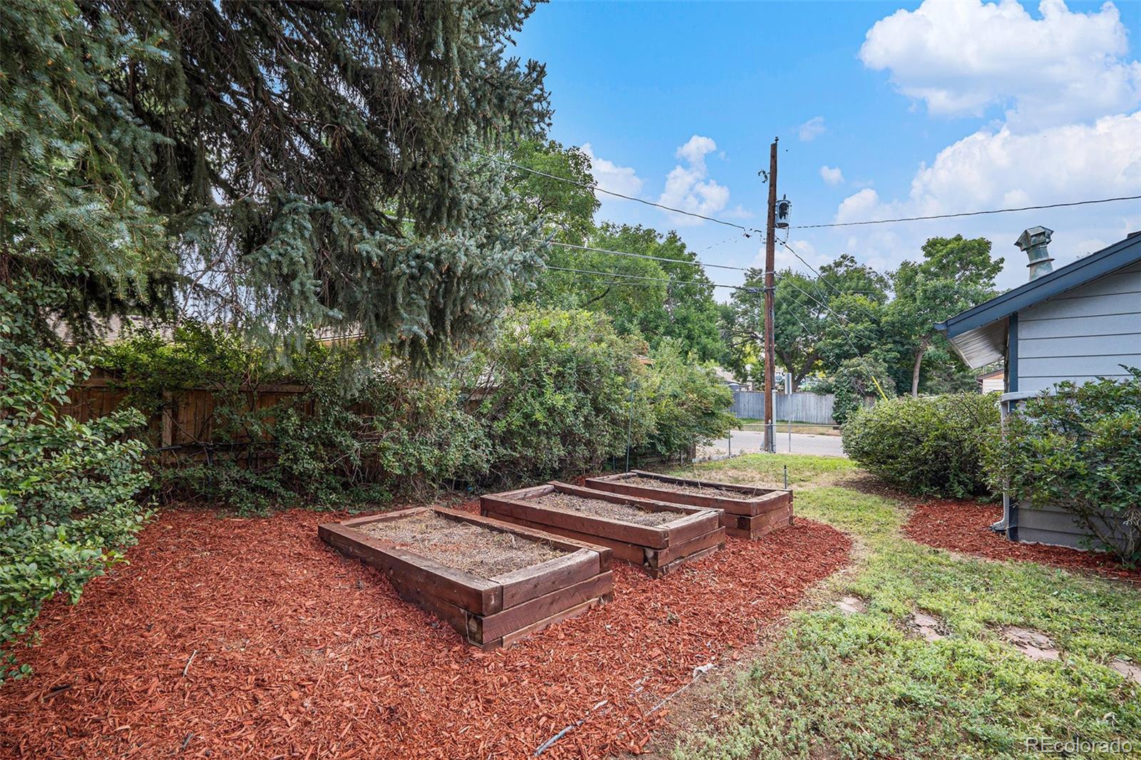 MLS Image #26 for 1694 s elm street,denver, Colorado