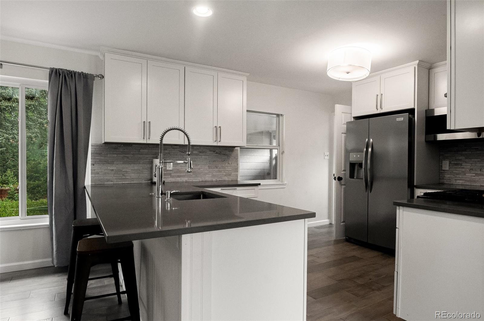 MLS Image #5 for 1694 s elm street,denver, Colorado