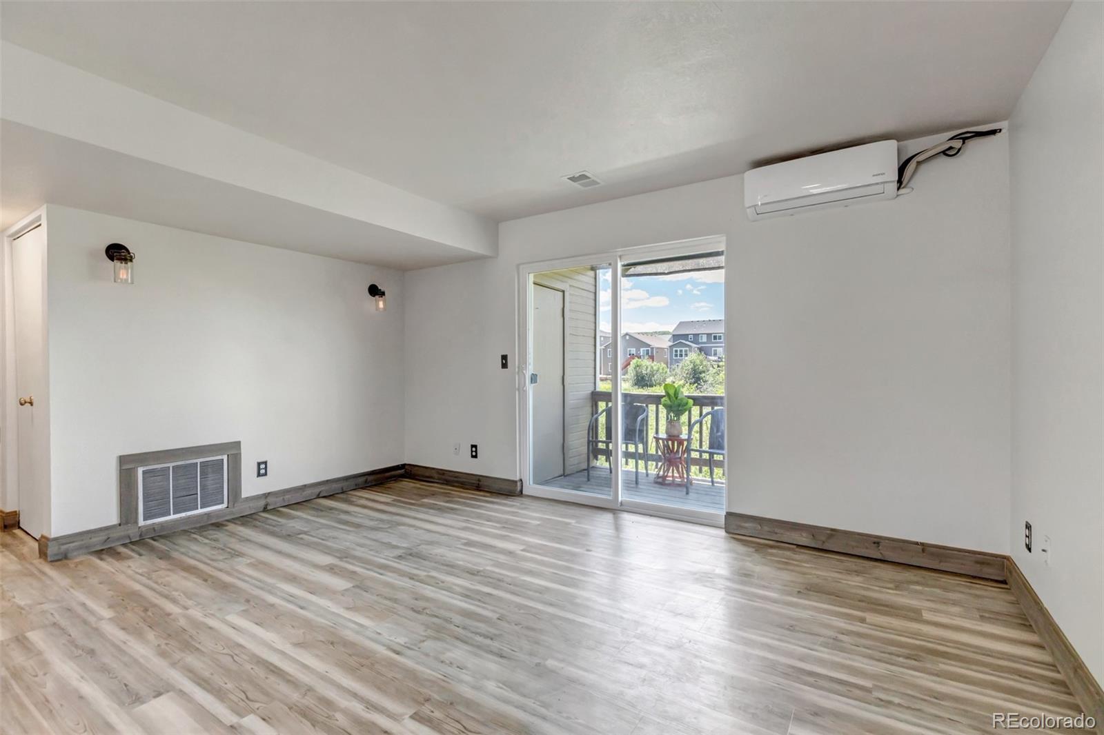 MLS Image #3 for 1135 s gilbert street 103,castle rock, Colorado