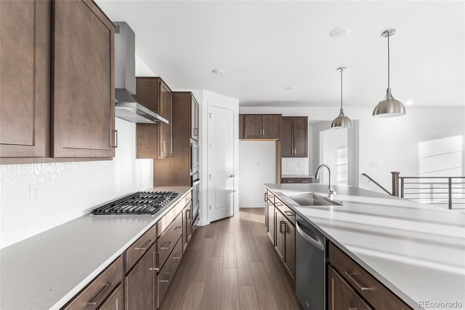 MLS Image #6 for 4125 n duquesne court,aurora, Colorado