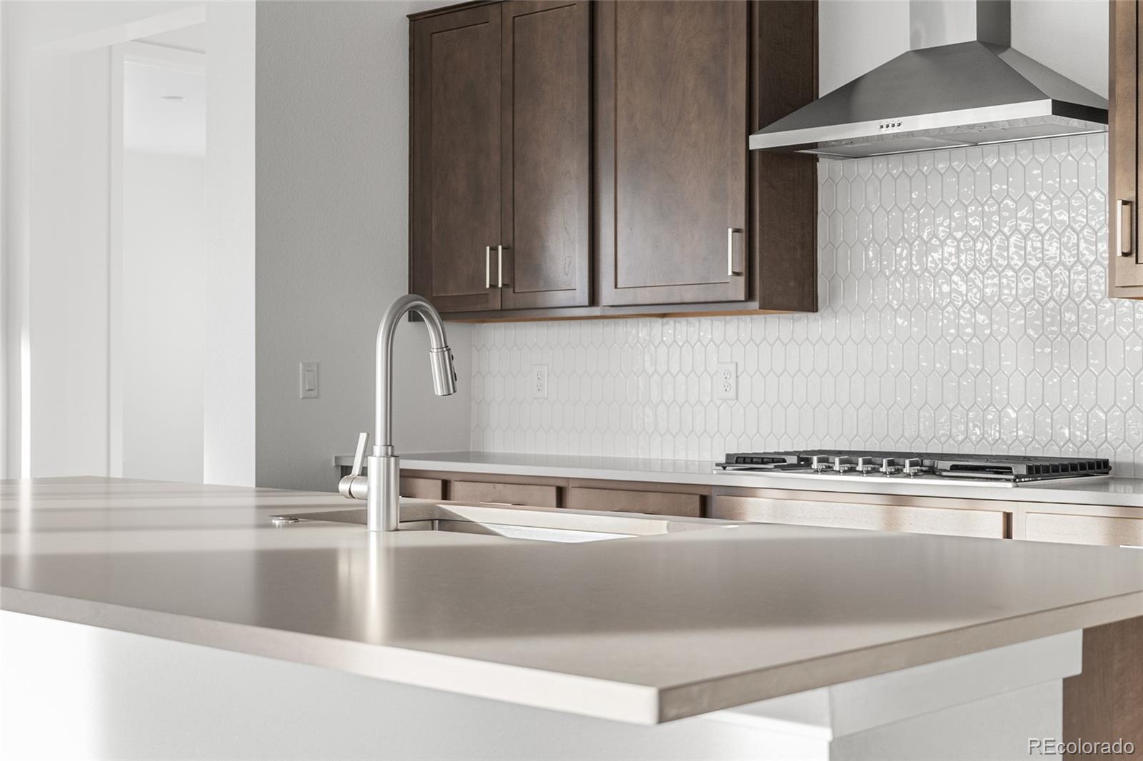 MLS Image #8 for 4125 n duquesne court,aurora, Colorado