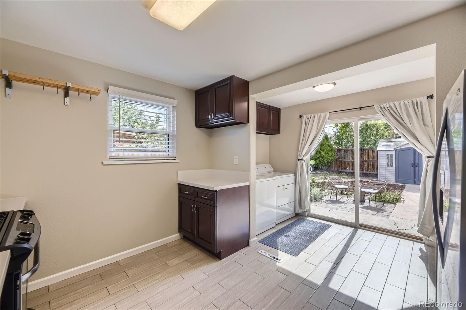 MLS Image #10 for 1021  stuart street,denver, Colorado