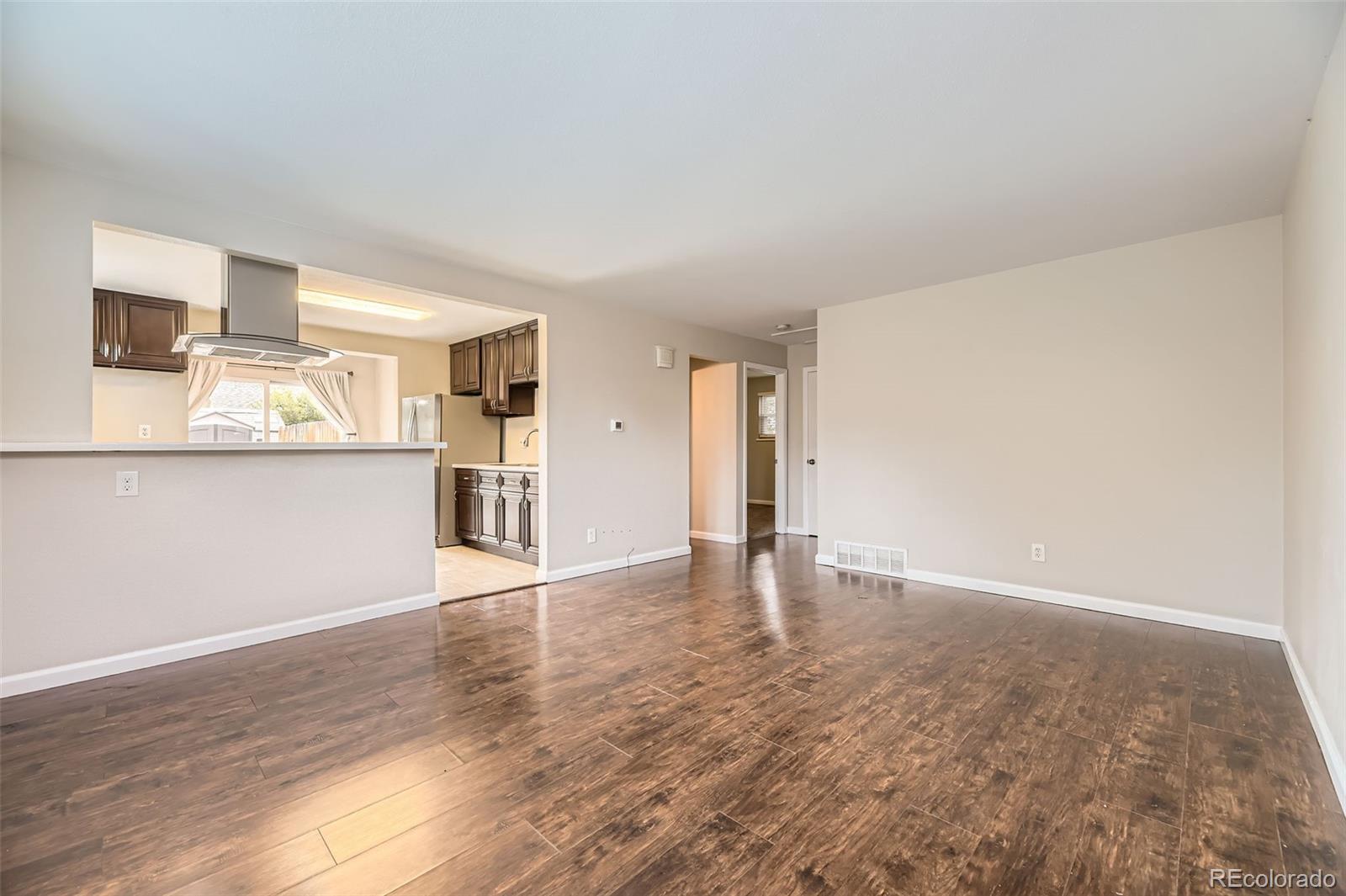 MLS Image #3 for 1021  stuart street,denver, Colorado