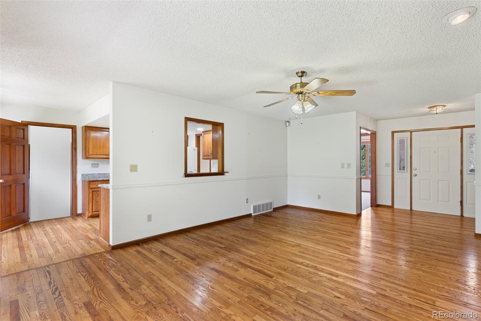 MLS Image #13 for 405  union place,colorado springs, Colorado