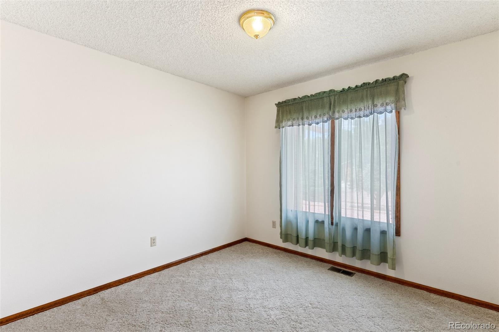 MLS Image #20 for 405  union place,colorado springs, Colorado