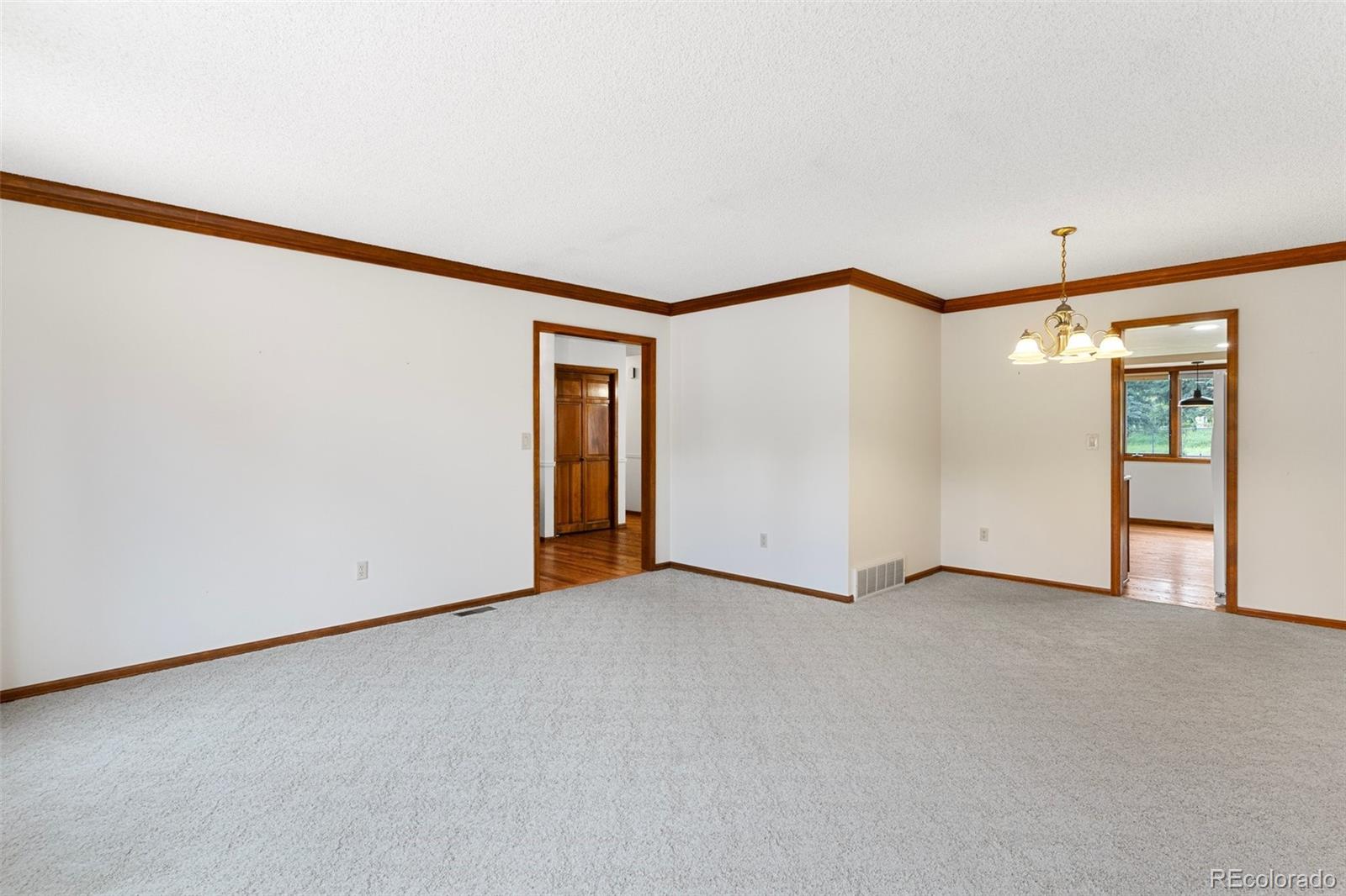 MLS Image #6 for 405  union place,colorado springs, Colorado