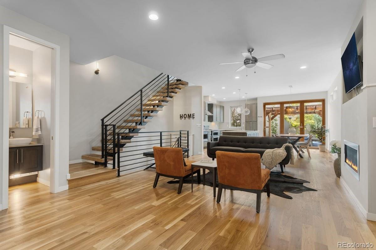 MLS Image #3 for 2420 s gilpin street,denver, Colorado