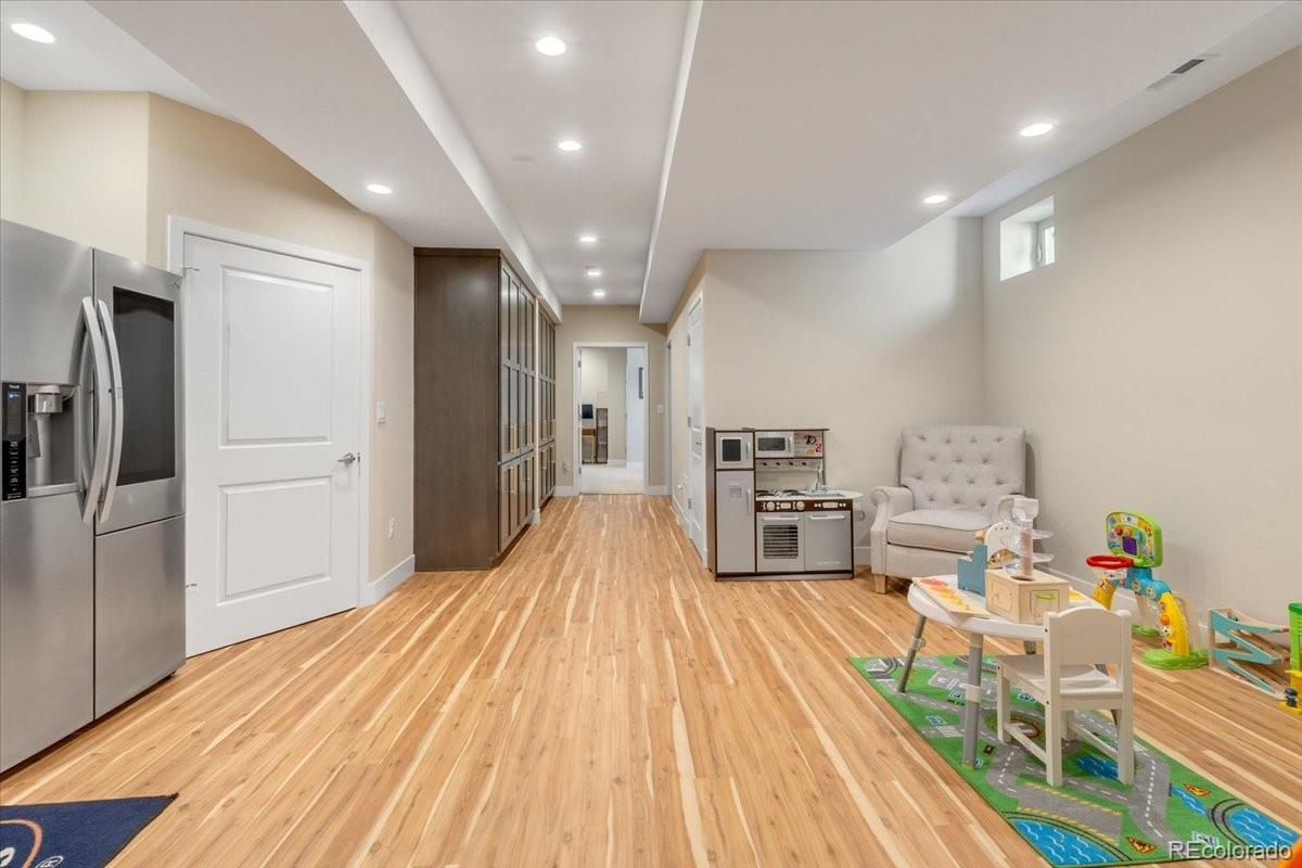 MLS Image #36 for 2420 s gilpin street,denver, Colorado