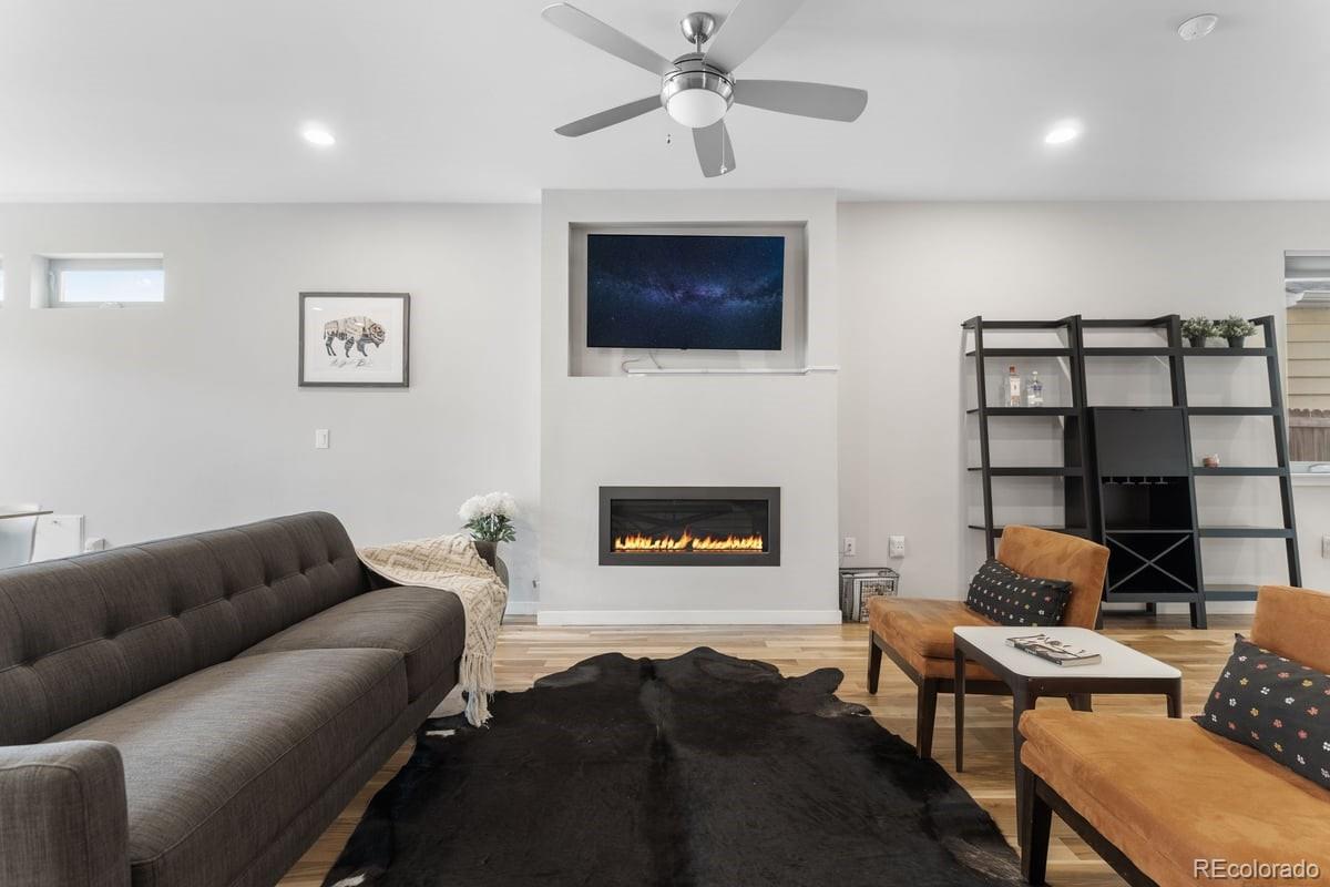 MLS Image #4 for 2420 s gilpin street,denver, Colorado