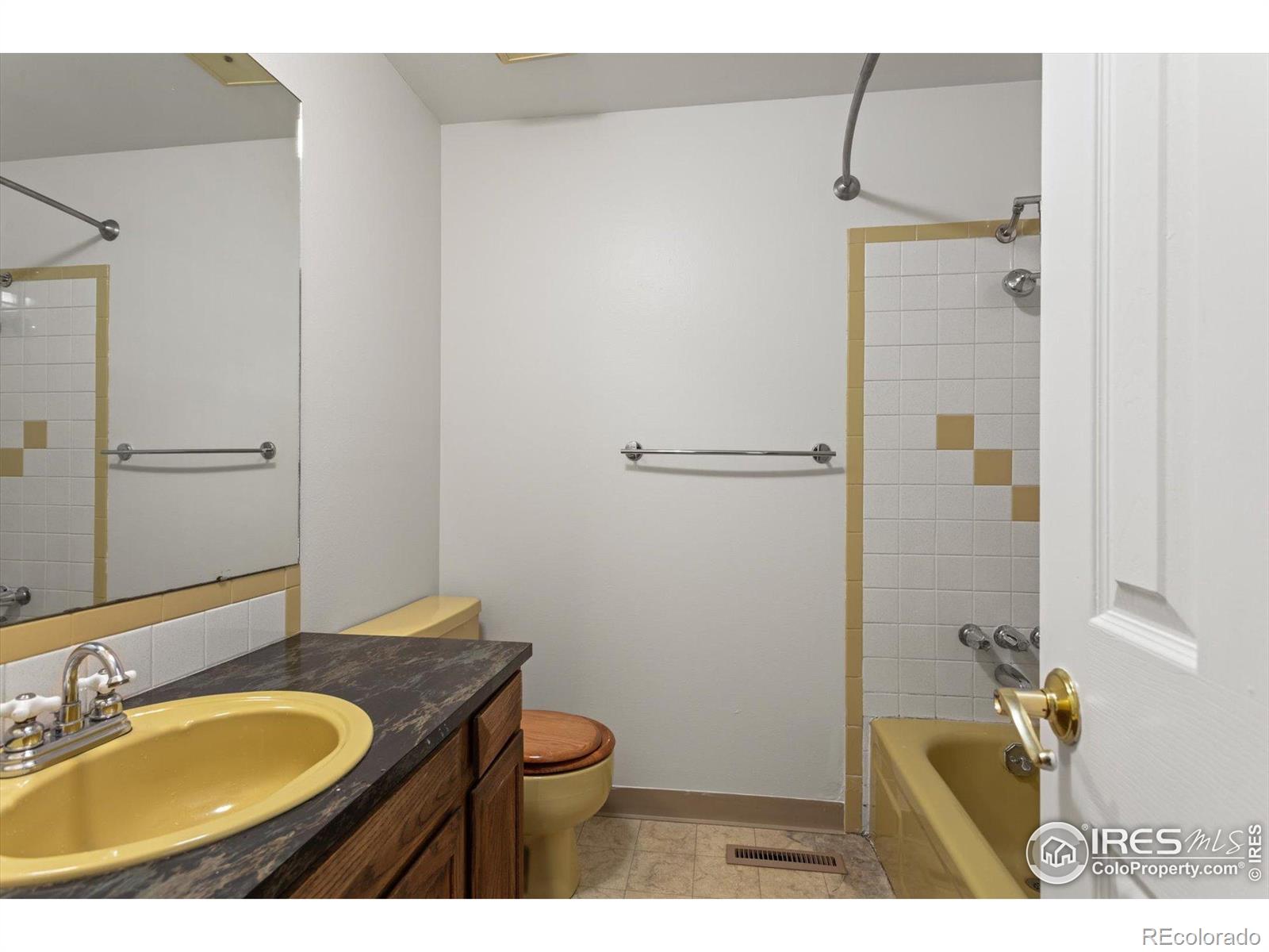 MLS Image #15 for 603  hilltop street,longmont, Colorado