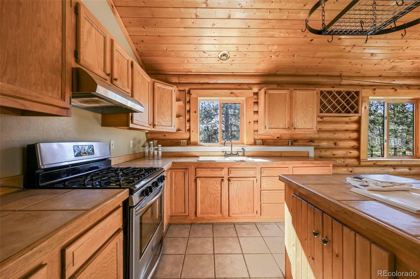 MLS Image #8 for 37  surrey lane,florissant, Colorado