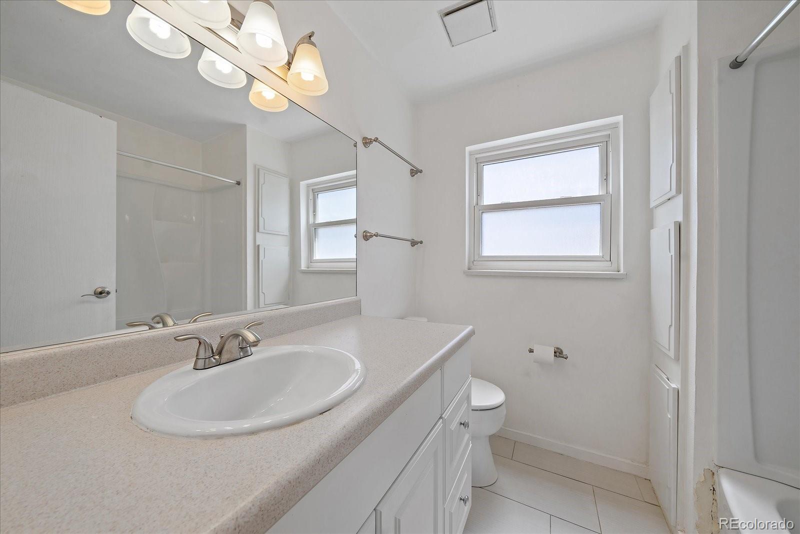 MLS Image #13 for 6800 e tennessee avenue,denver, Colorado
