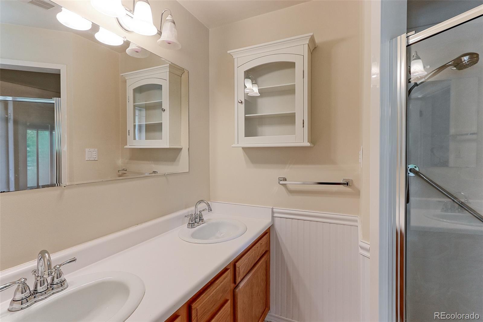 MLS Image #11 for 353 s niagara street,denver, Colorado