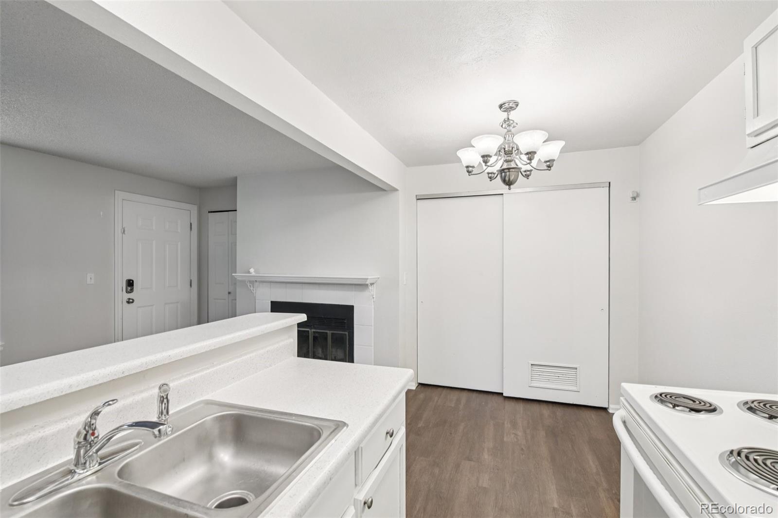 MLS Image #10 for 6705 s field street,littleton, Colorado