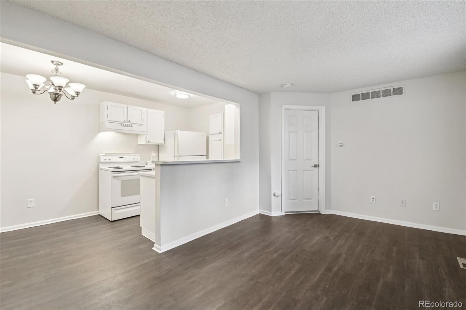 MLS Image #3 for 6705 s field street,littleton, Colorado