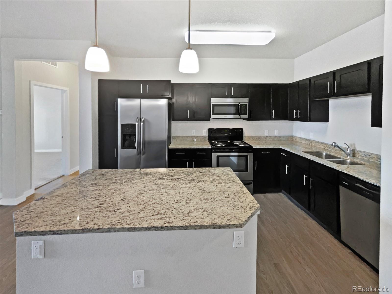 MLS Image #6 for 4100  albion street 523,denver, Colorado