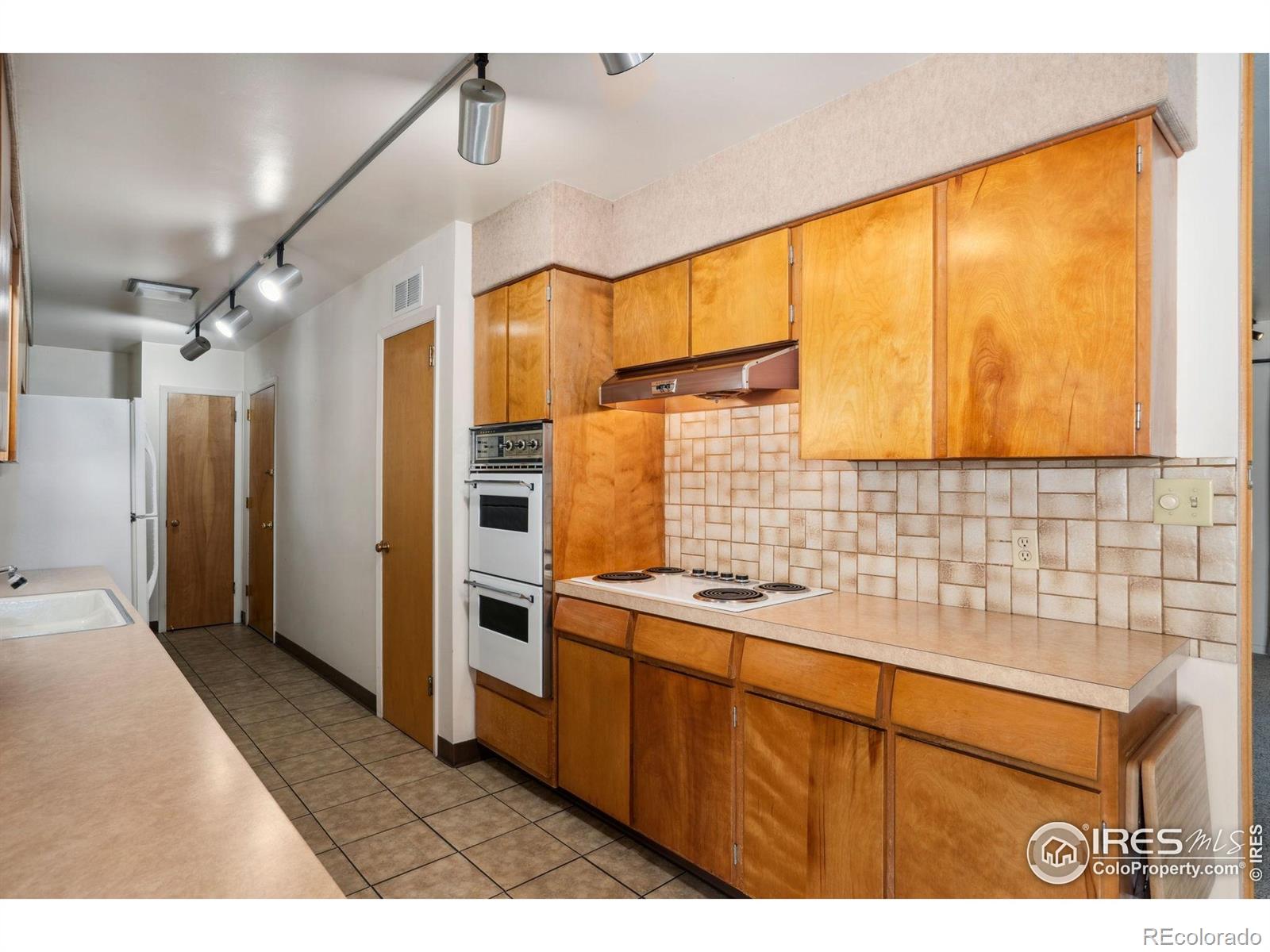 MLS Image #10 for 515 s sherwood street,fort collins, Colorado