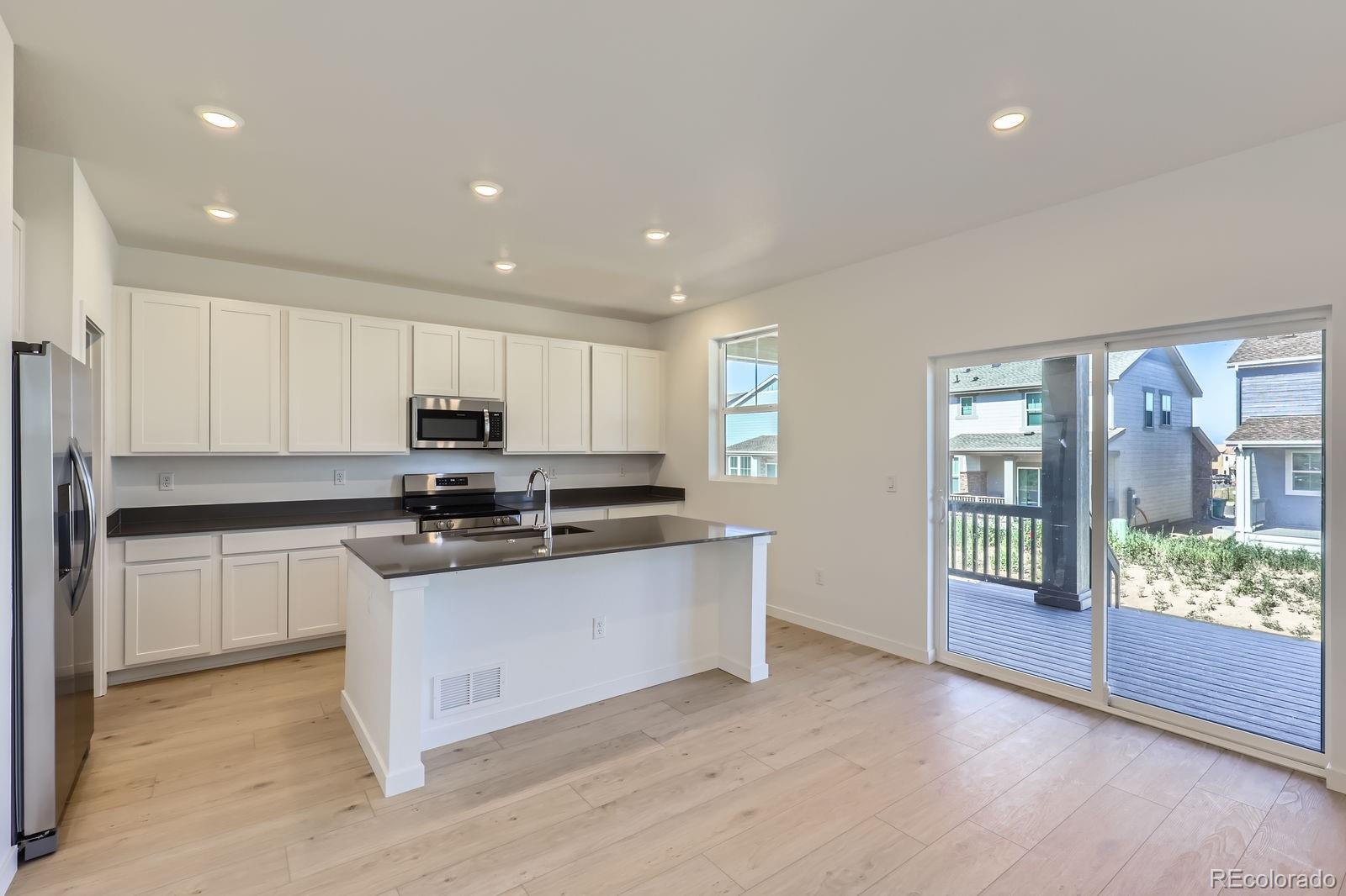 CMA Image for 656 n clubview street,Watkins, Colorado