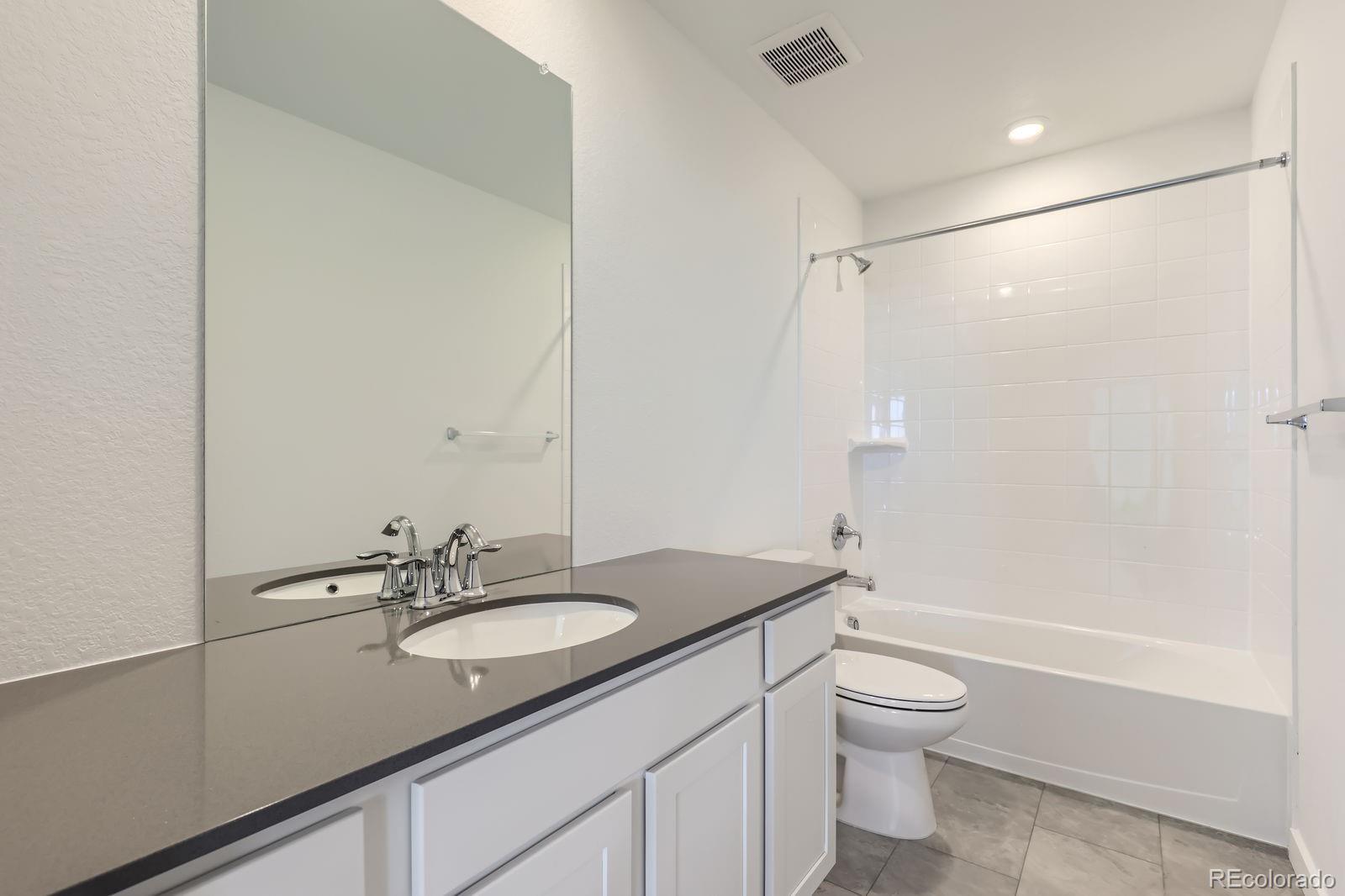 MLS Image #9 for 719 n deer park,watkins, Colorado
