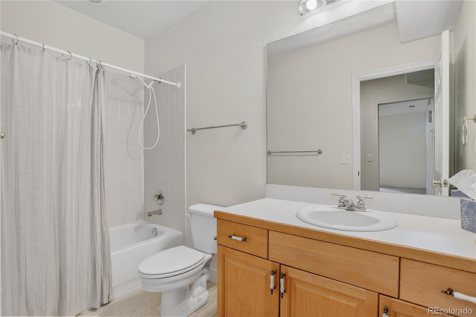 MLS Image #36 for 5926 s elkhart court,centennial, Colorado