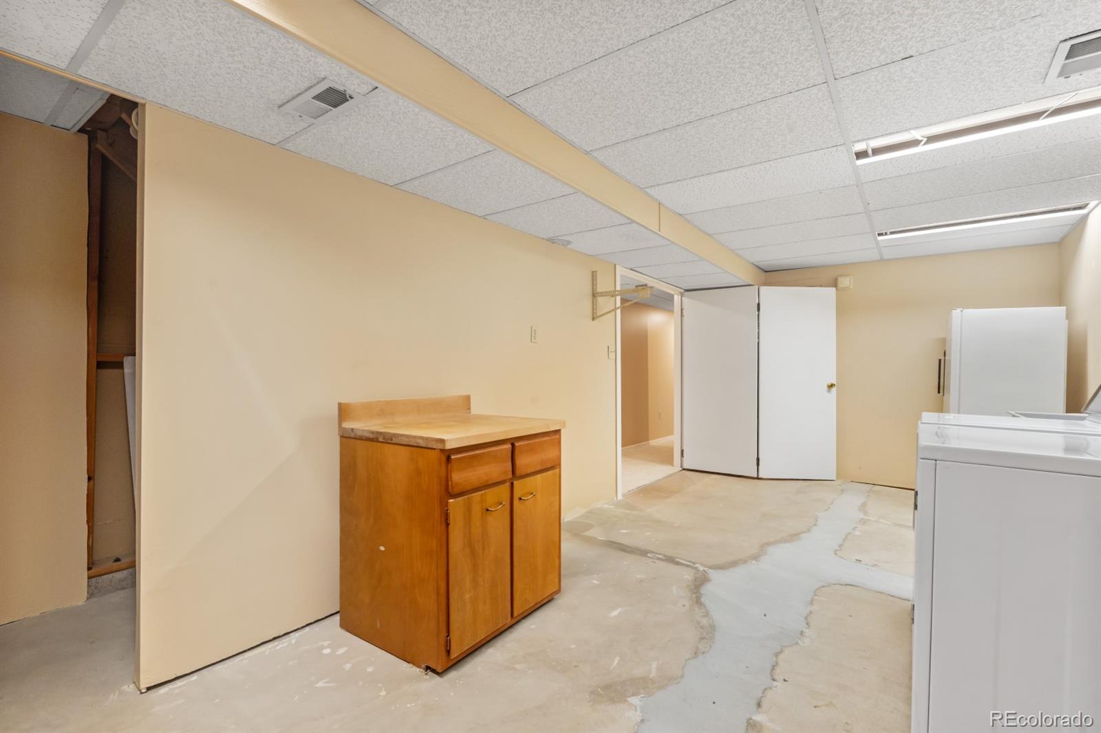 MLS Image #15 for 2698 s niagara street,denver, Colorado