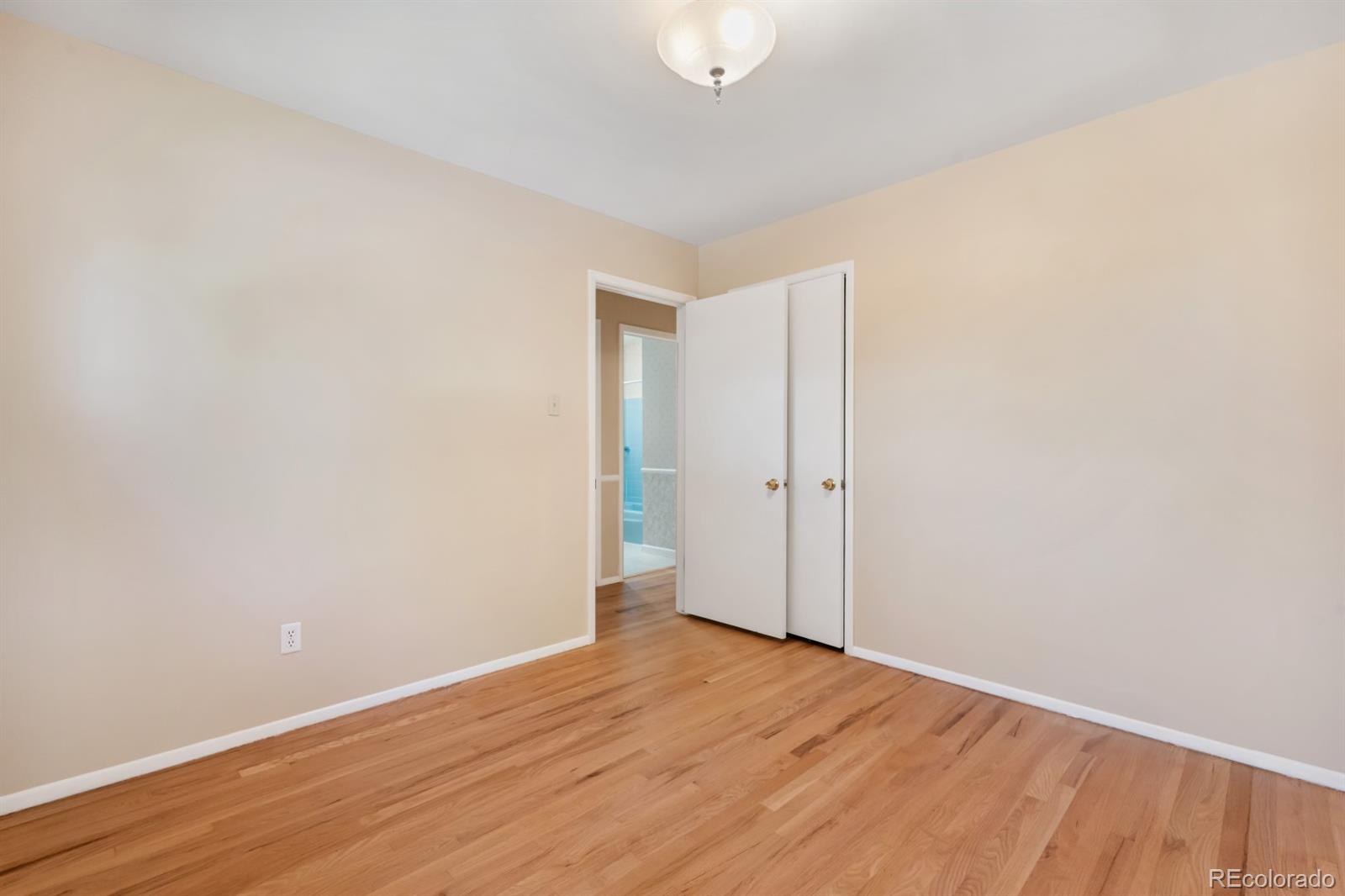 MLS Image #17 for 2698 s niagara street,denver, Colorado