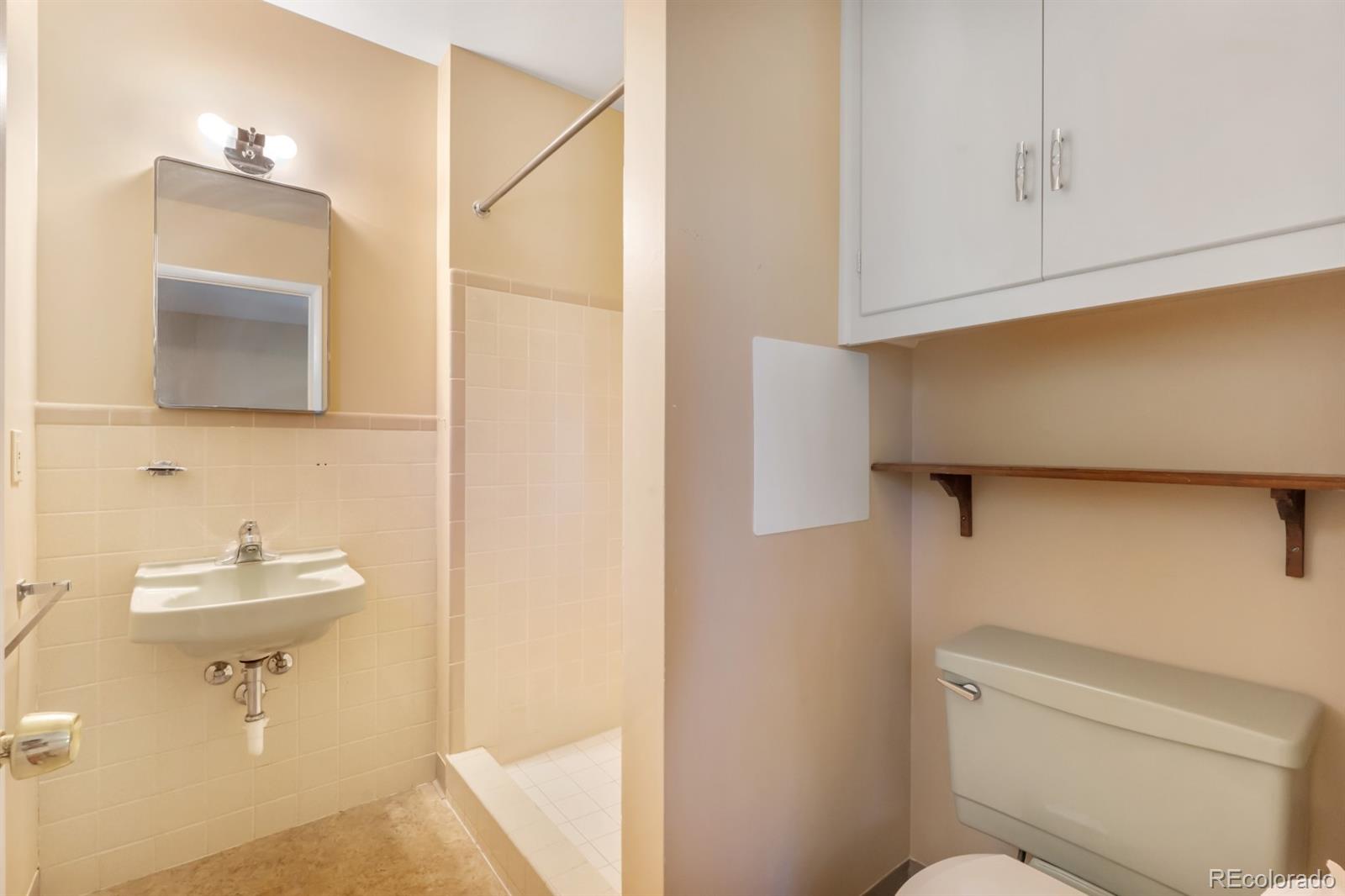 MLS Image #22 for 2698 s niagara street,denver, Colorado