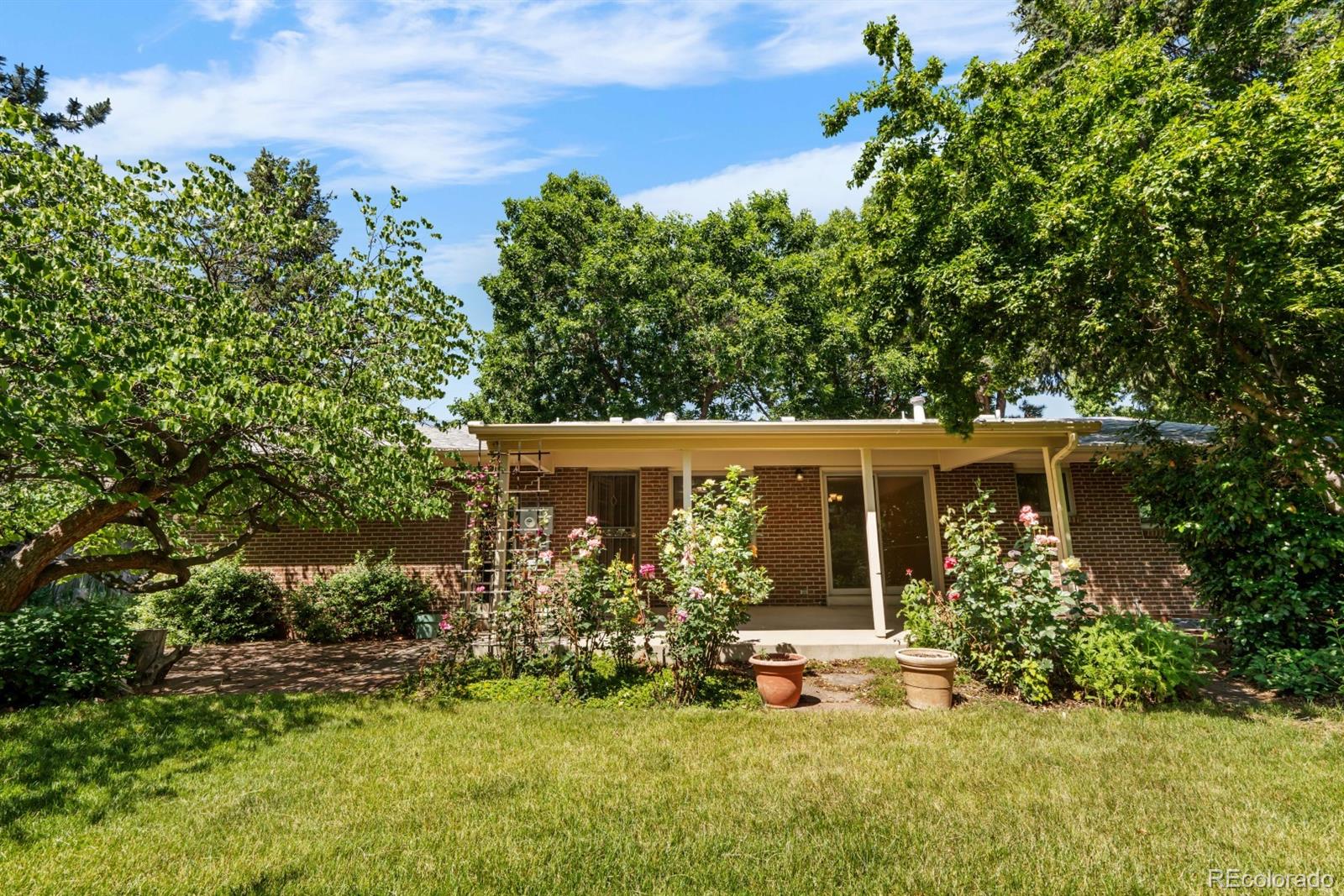 MLS Image #25 for 2698 s niagara street,denver, Colorado