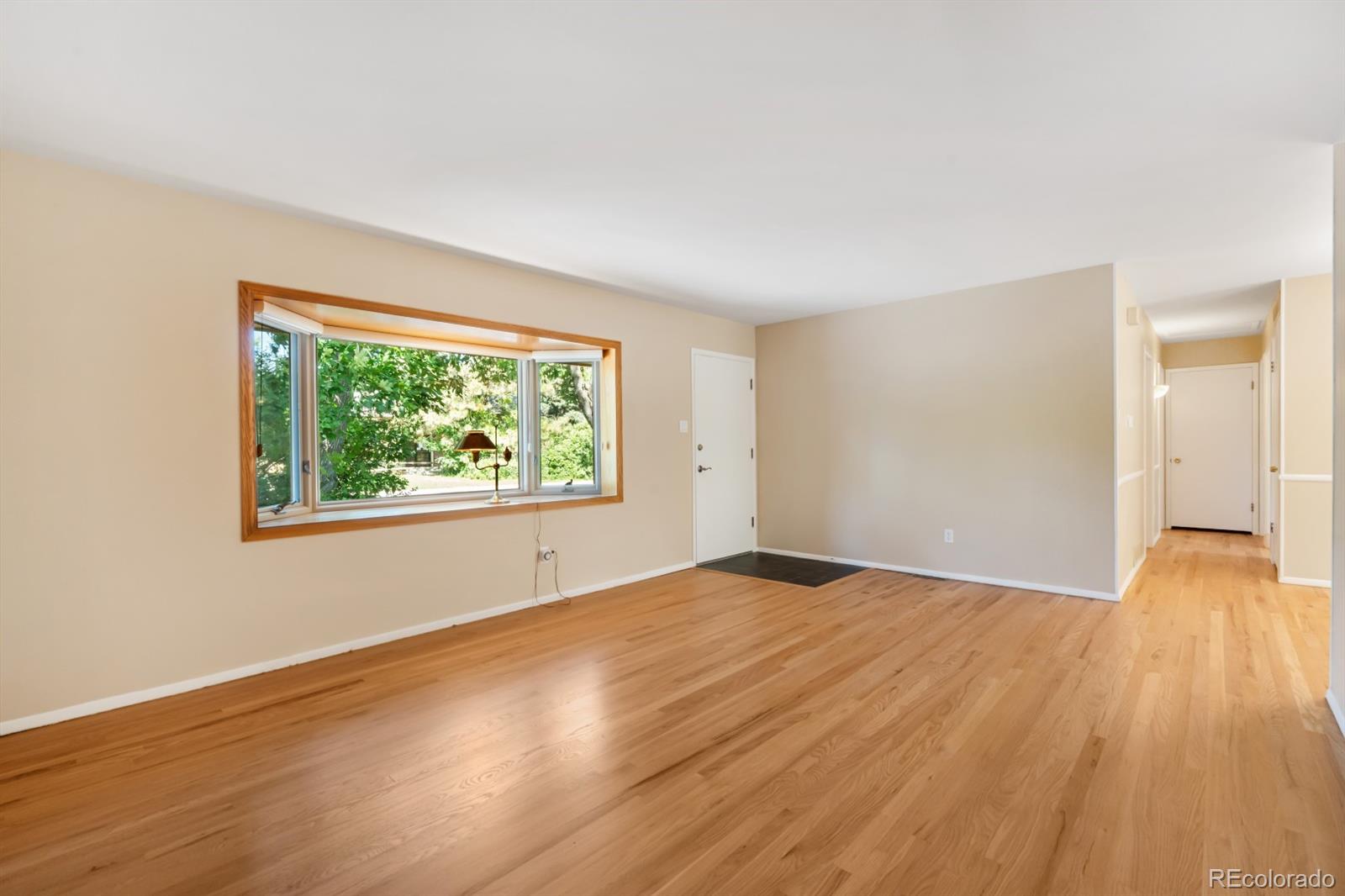 MLS Image #4 for 2698 s niagara street,denver, Colorado