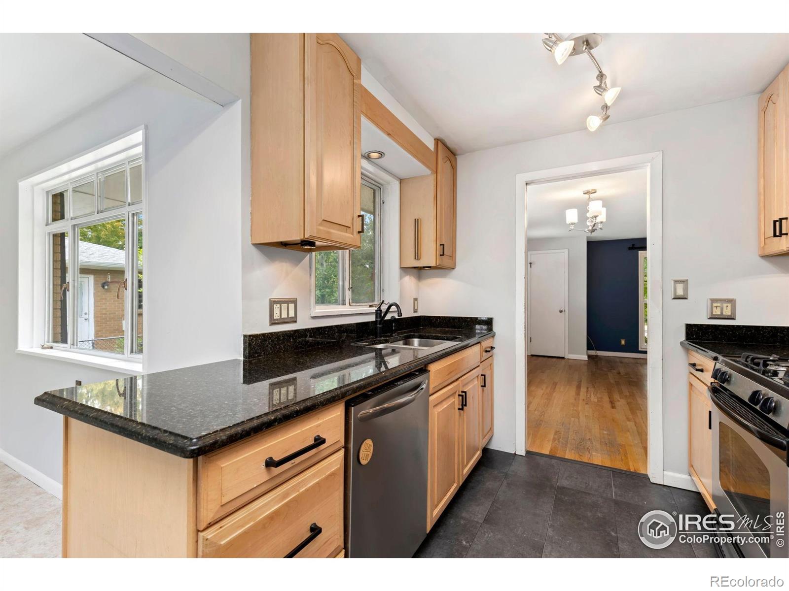 MLS Image #4 for 216  hemlock street,broomfield, Colorado