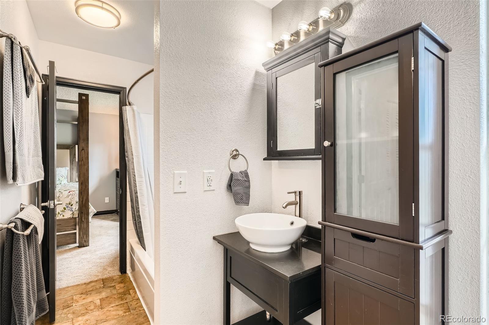 MLS Image #15 for 3358 s iris court,lakewood, Colorado