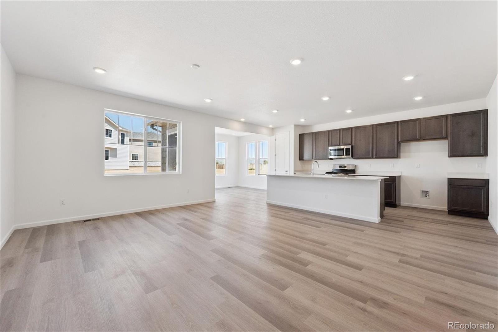 MLS Image #5 for 24745 e 41st avenue,aurora, Colorado