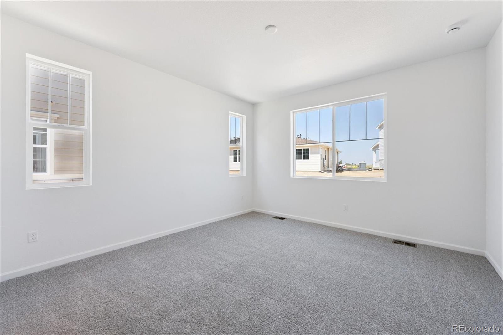 MLS Image #8 for 24745 e 41st avenue,aurora, Colorado