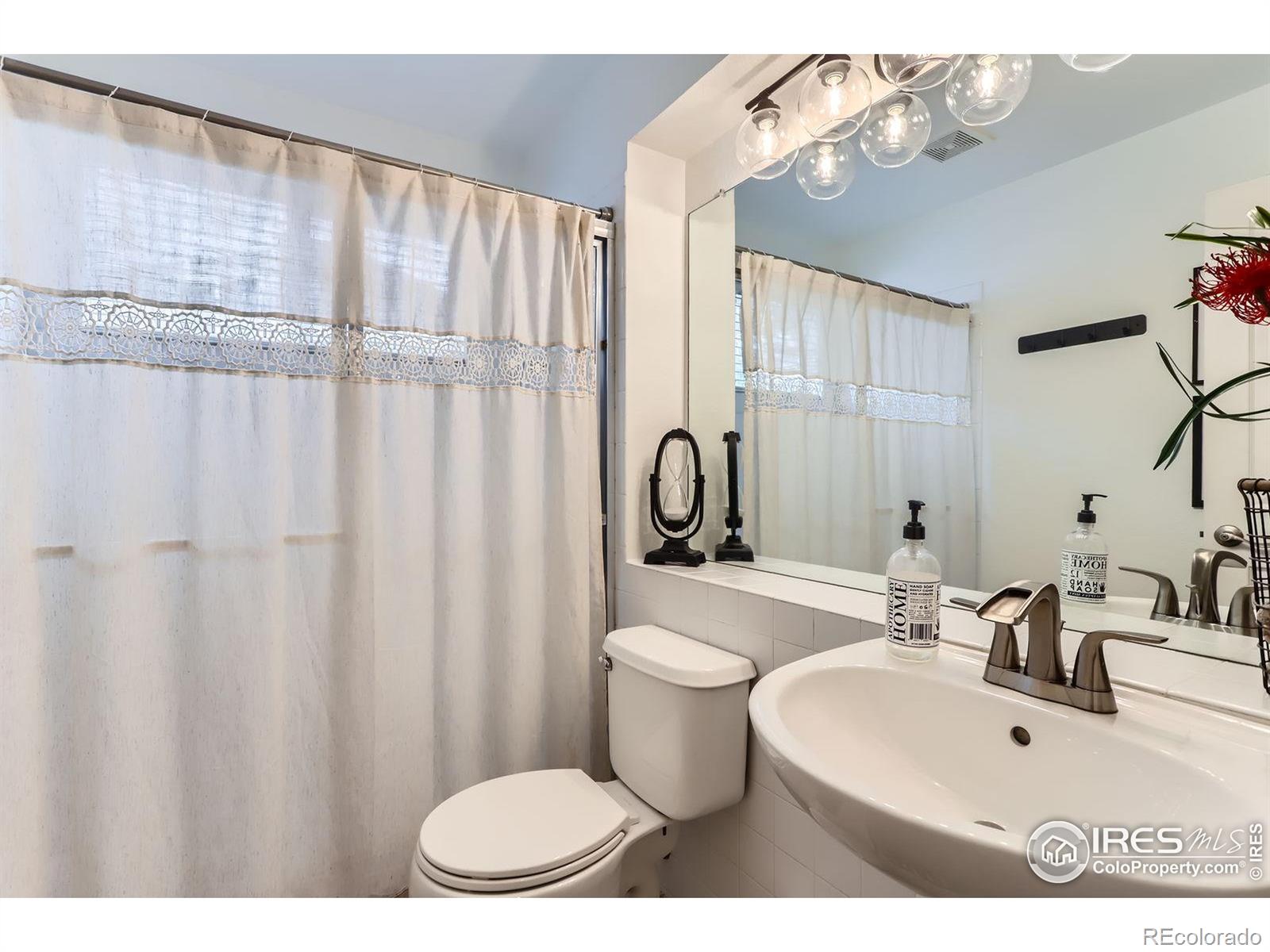 MLS Image #11 for 1405  clover creek drive,longmont, Colorado
