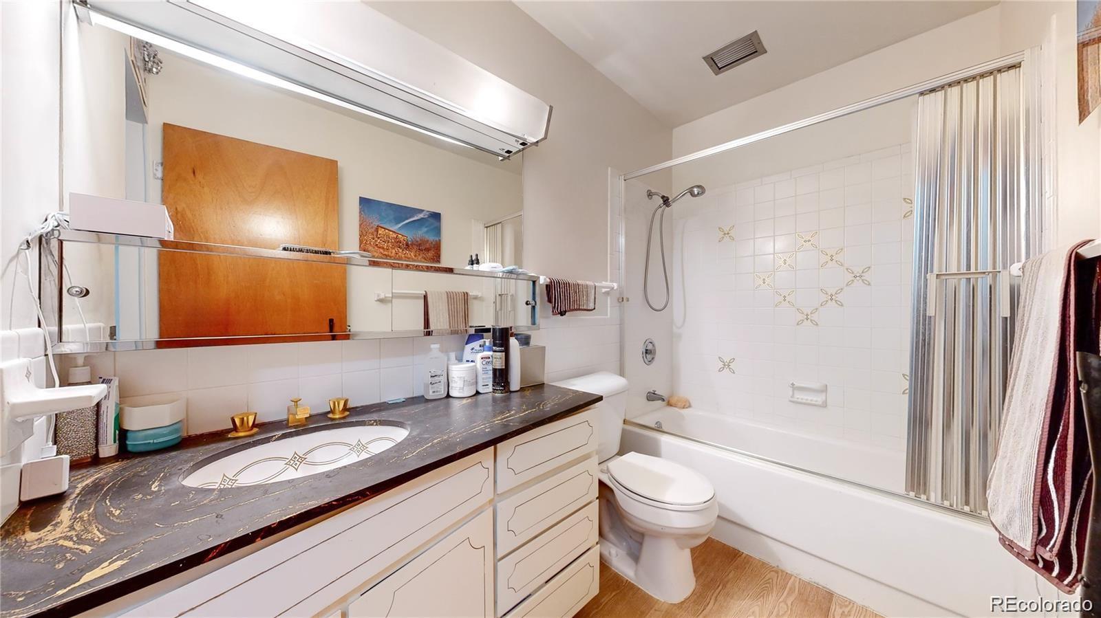 MLS Image #12 for 775 s alton way,denver, Colorado