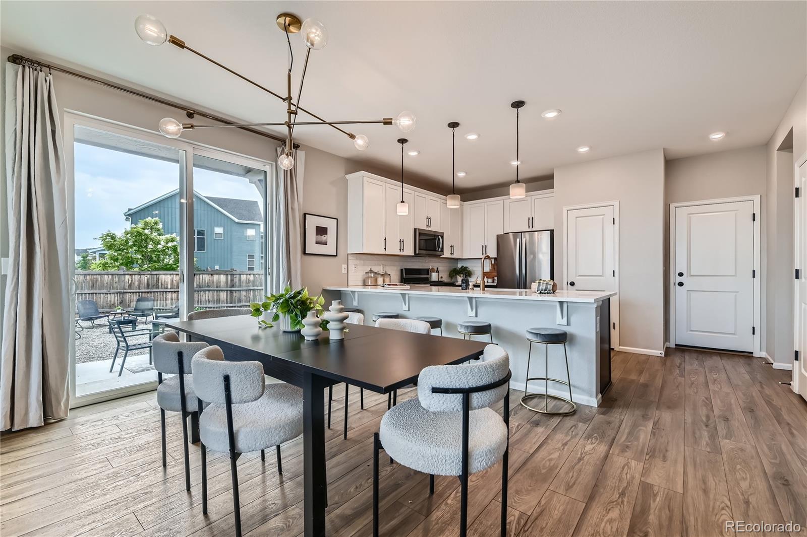 MLS Image #5 for 5975  hanover street,denver, Colorado