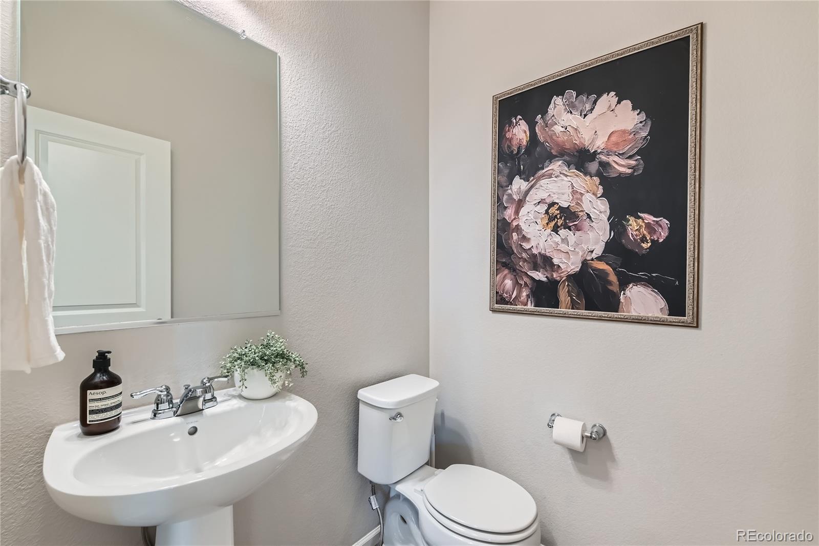 MLS Image #9 for 5975  hanover street,denver, Colorado
