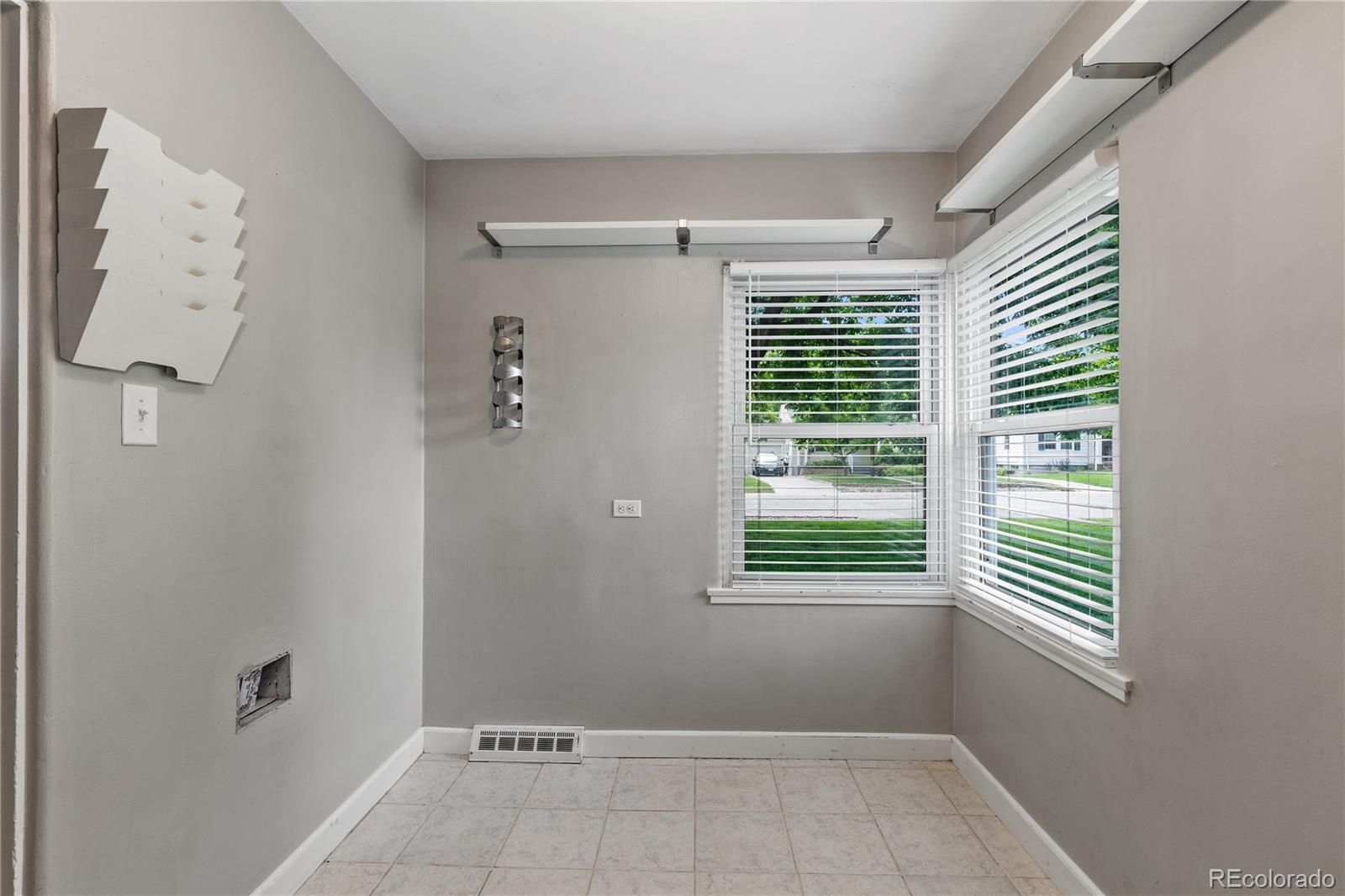 MLS Image #7 for 2640 s marion street,denver, Colorado