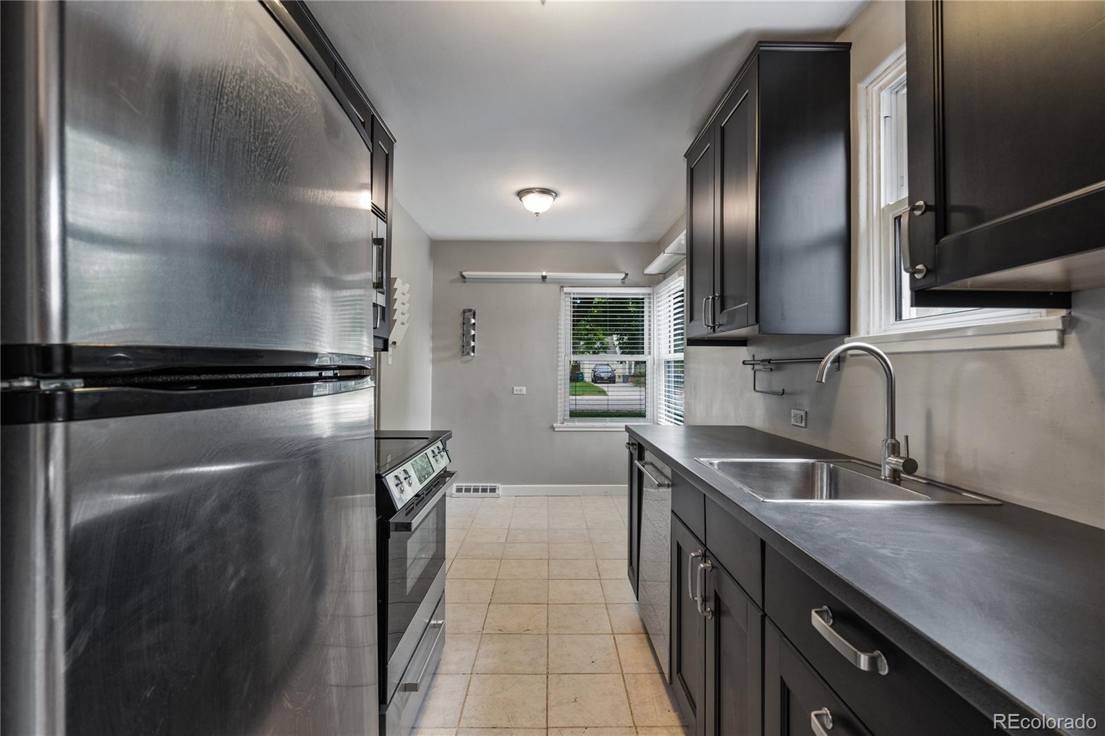 MLS Image #9 for 2640 s marion street,denver, Colorado