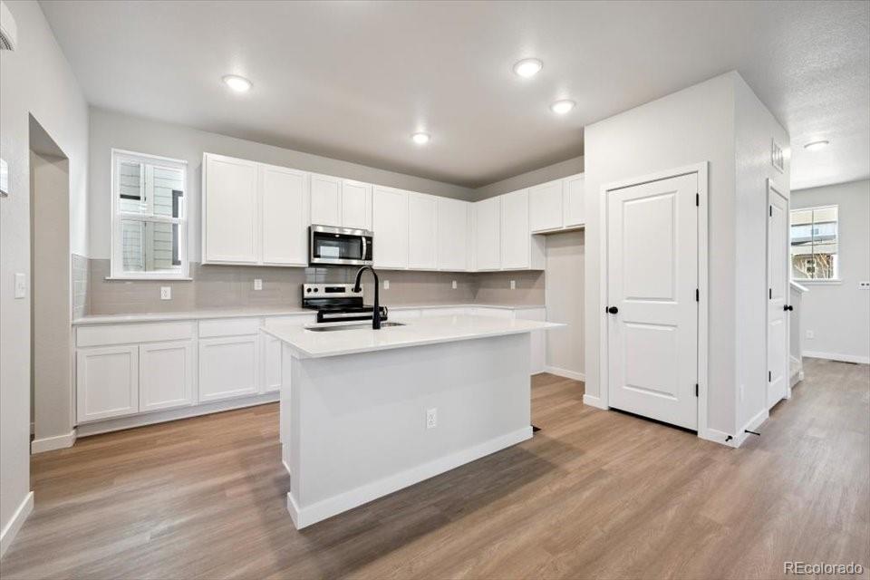 MLS Image #3 for 4729 n valdai court,aurora, Colorado
