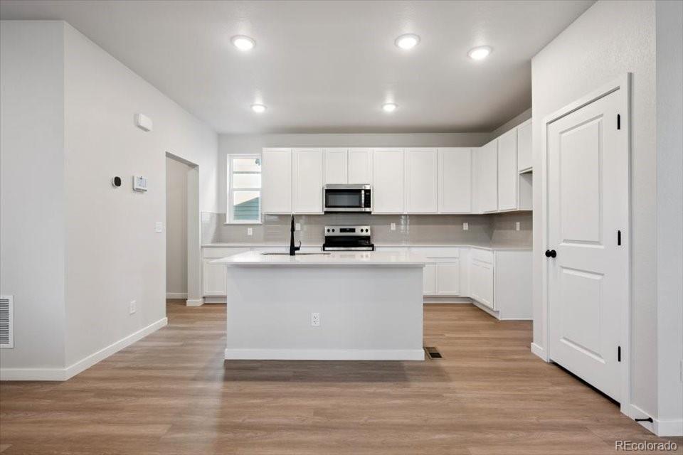 MLS Image #4 for 4729 n valdai court,aurora, Colorado