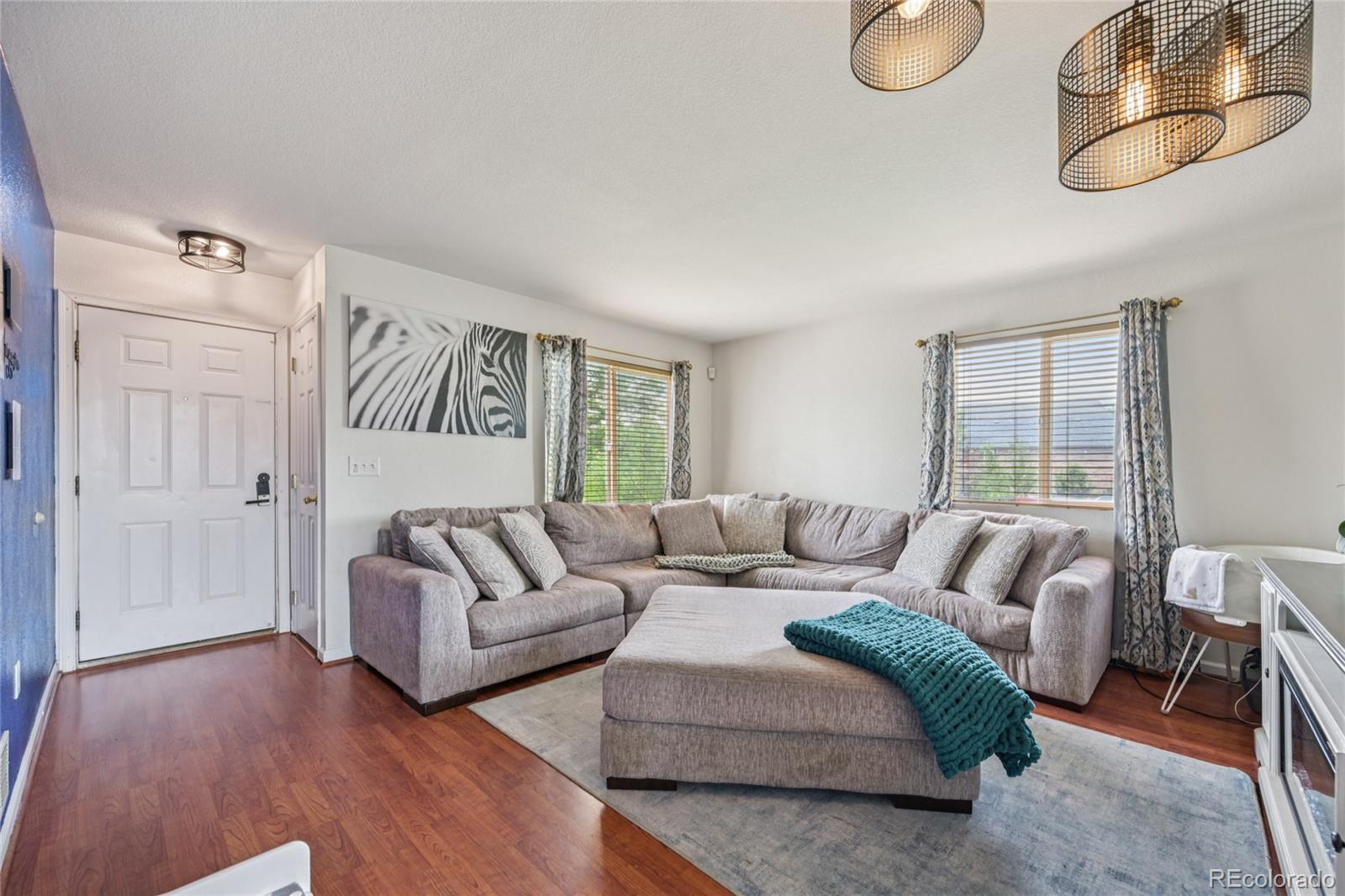 MLS Image #3 for 19707 e caspian circle,aurora, Colorado