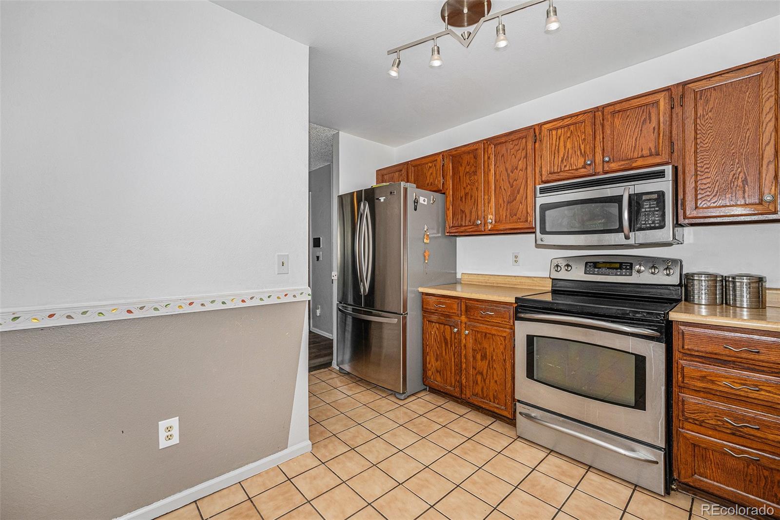MLS Image #5 for 9354  field lane,westminster, Colorado