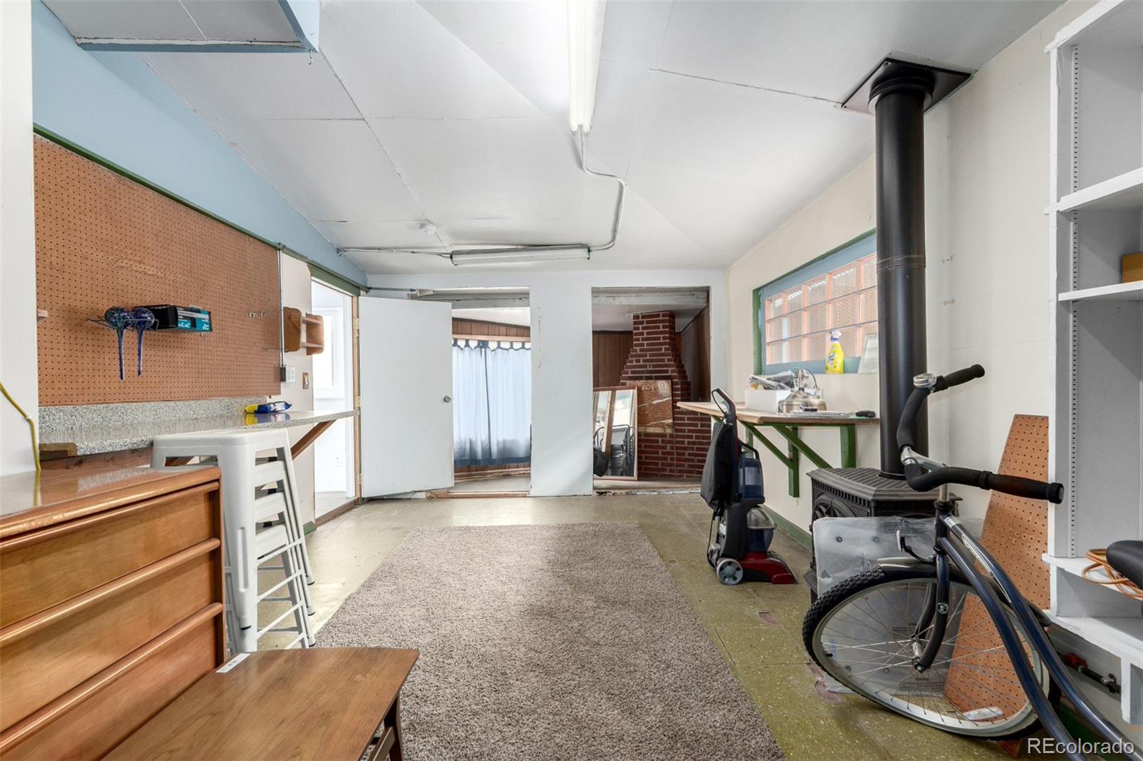 MLS Image #17 for 2733 s vrain street,denver, Colorado
