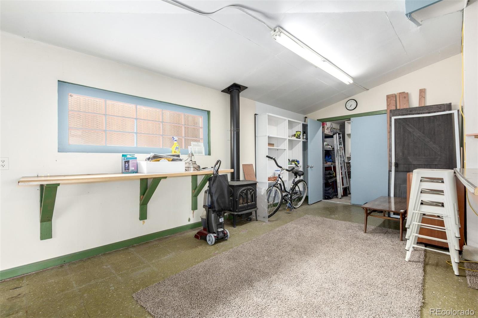 MLS Image #18 for 2733 s vrain street,denver, Colorado