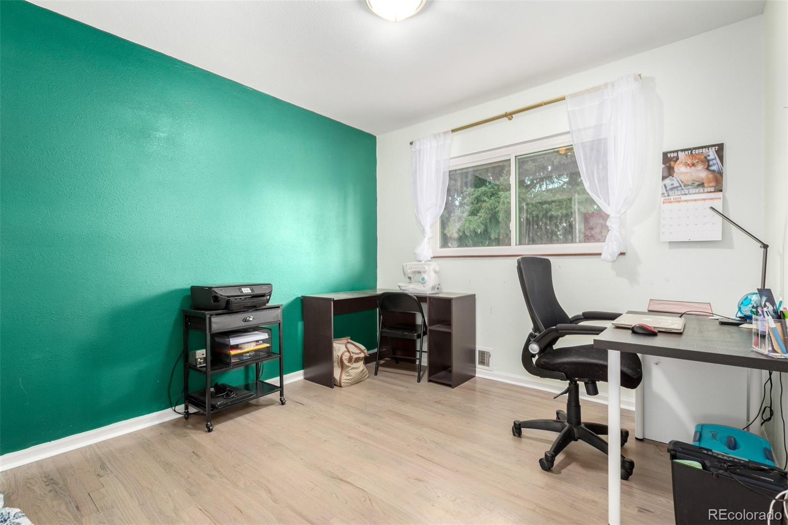 MLS Image #23 for 2733 s vrain street,denver, Colorado