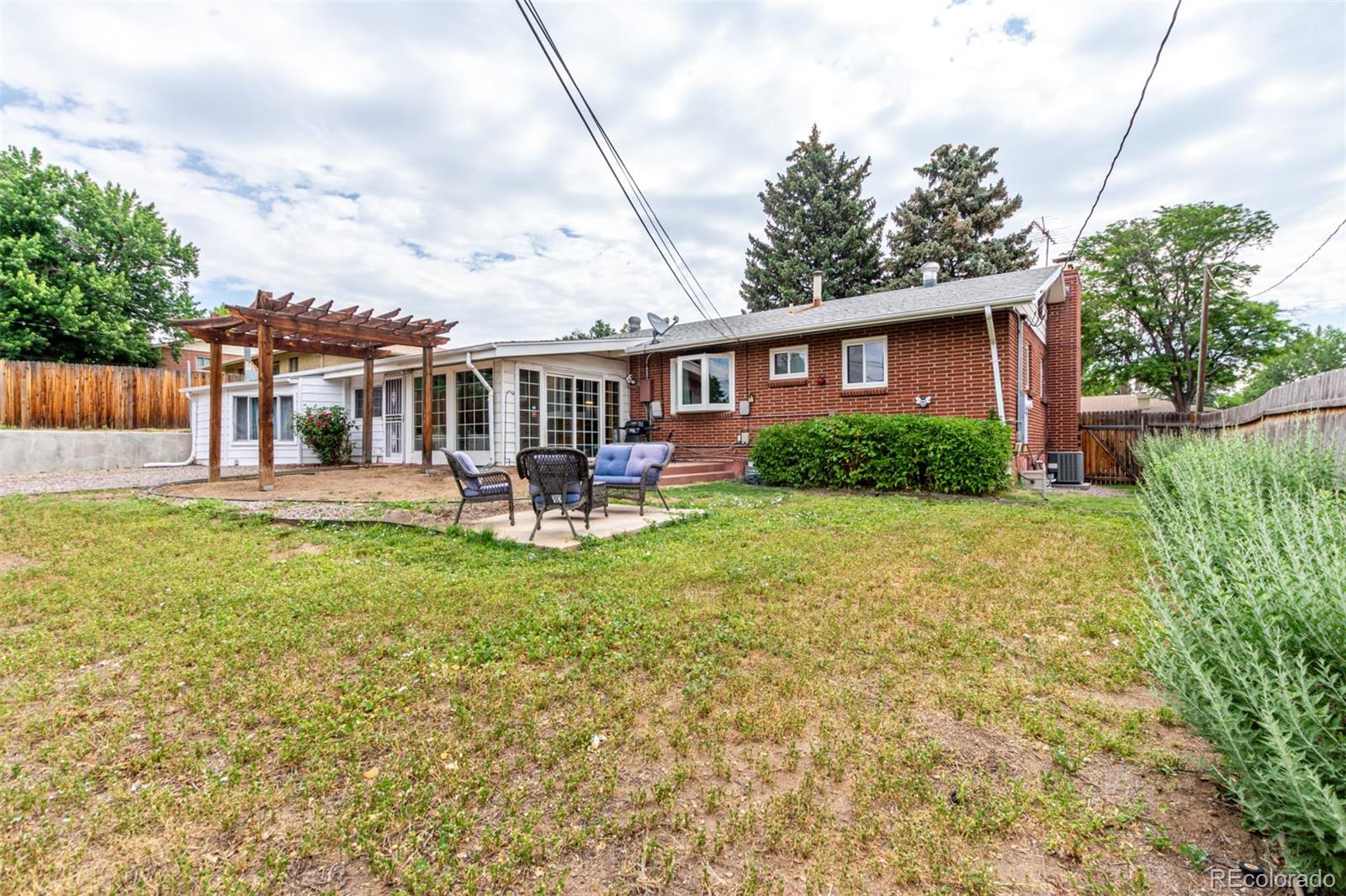 MLS Image #36 for 2733 s vrain street,denver, Colorado