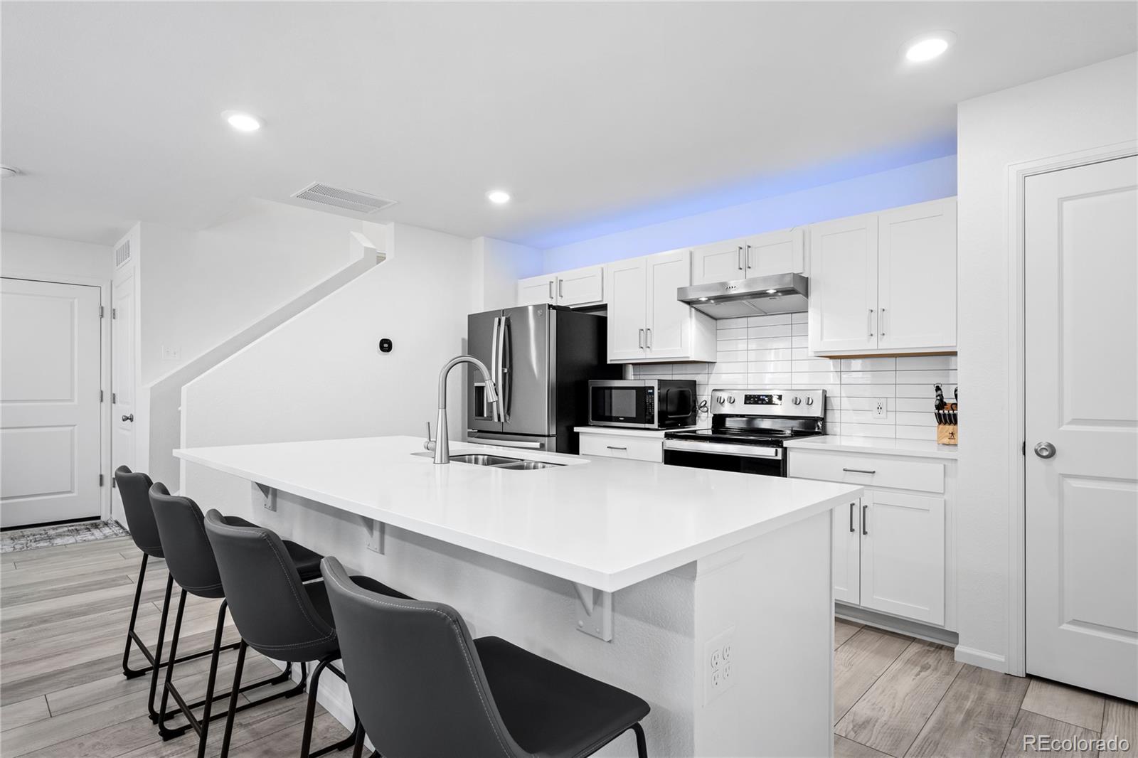 MLS Image #3 for 28330 e 6th place,watkins, Colorado