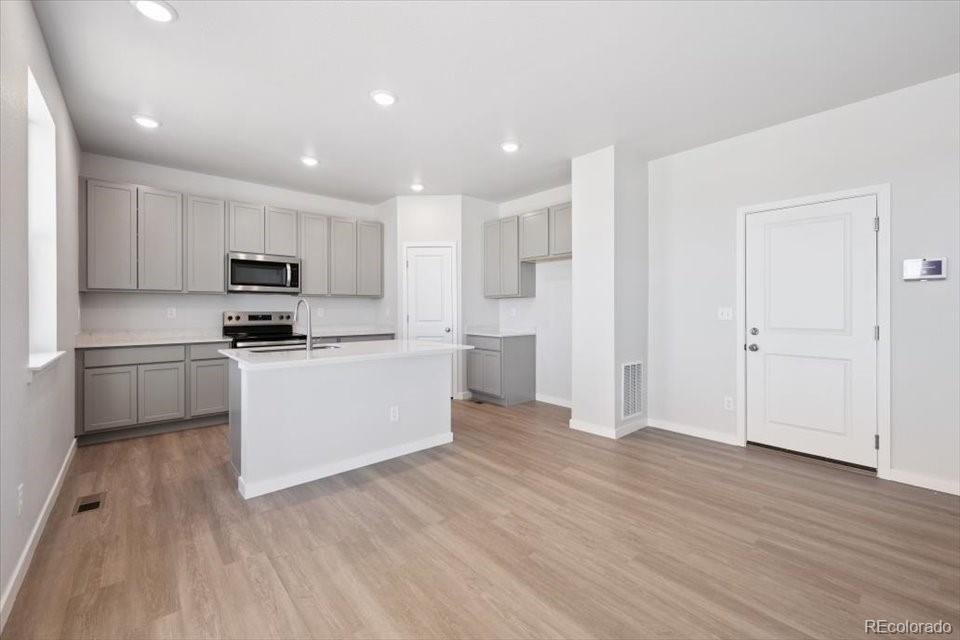 MLS Image #2 for 4740 n valdai court,aurora, Colorado